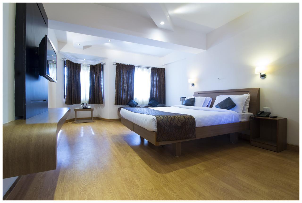 Hotel Darshan Udagamandalam Exterior foto